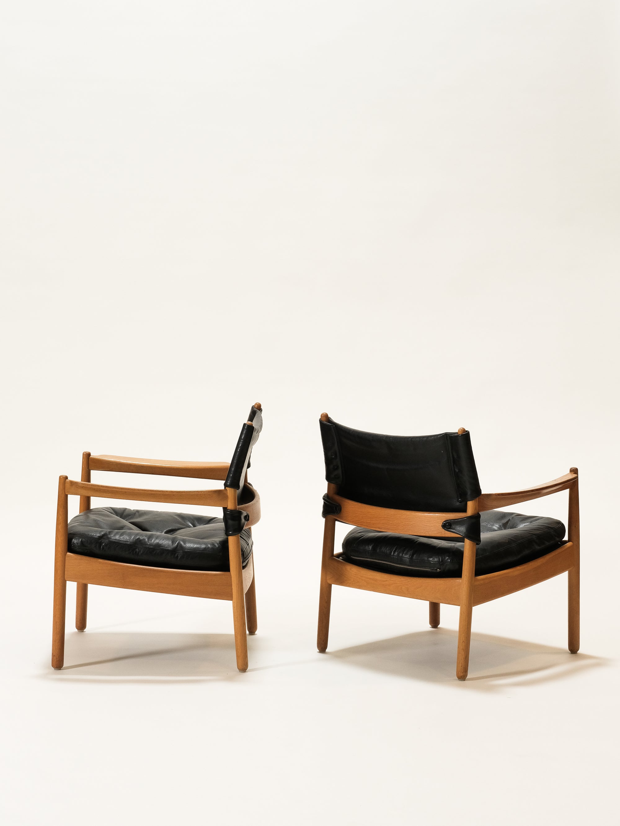 Pair of Oak &amp; Leather Easy Chairs by Gunnar Myrstrand for Källemo, Sweden, 1960s