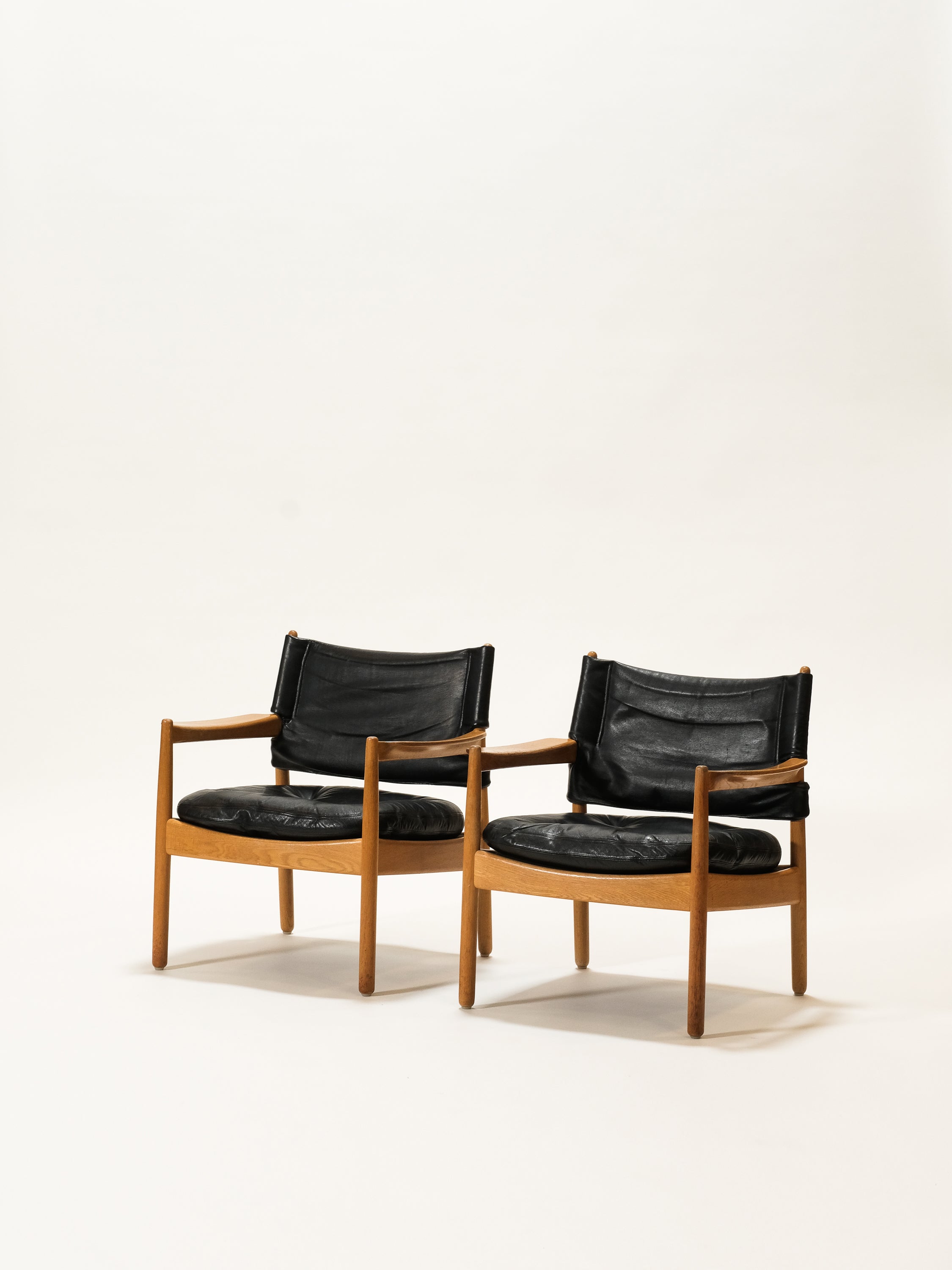Pair of Oak & Leather Easy Chairs by Gunnar Myrstrand for Källemo, Sweden, 1960s