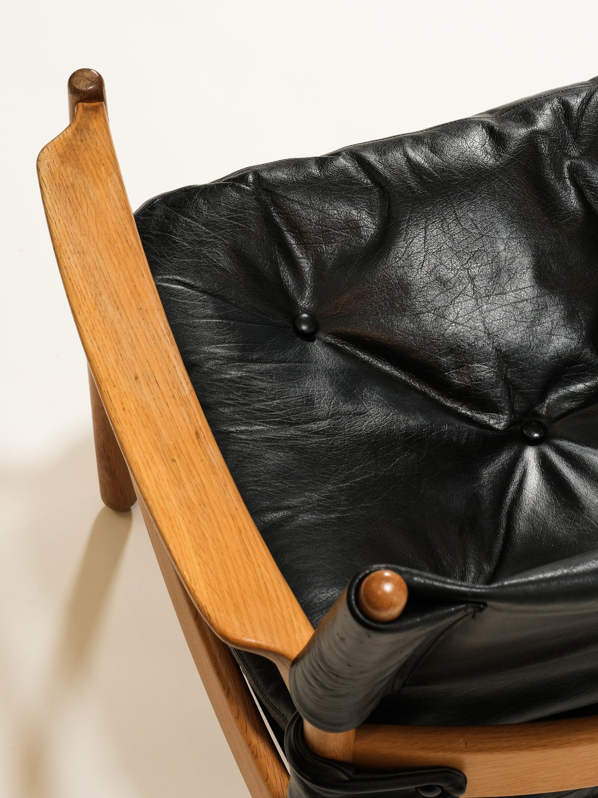 Pair of Oak &amp; Leather Easy Chairs by Gunnar Myrstrand for Källemo, Sweden, 1960s
