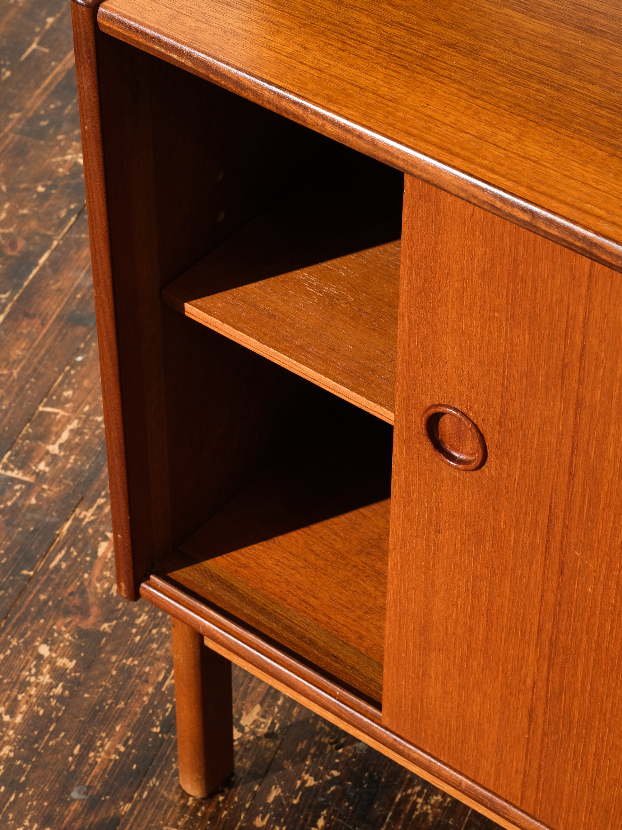 Scandinavian Mid-Century Teak Shelf / Cabinet with Glass Doors