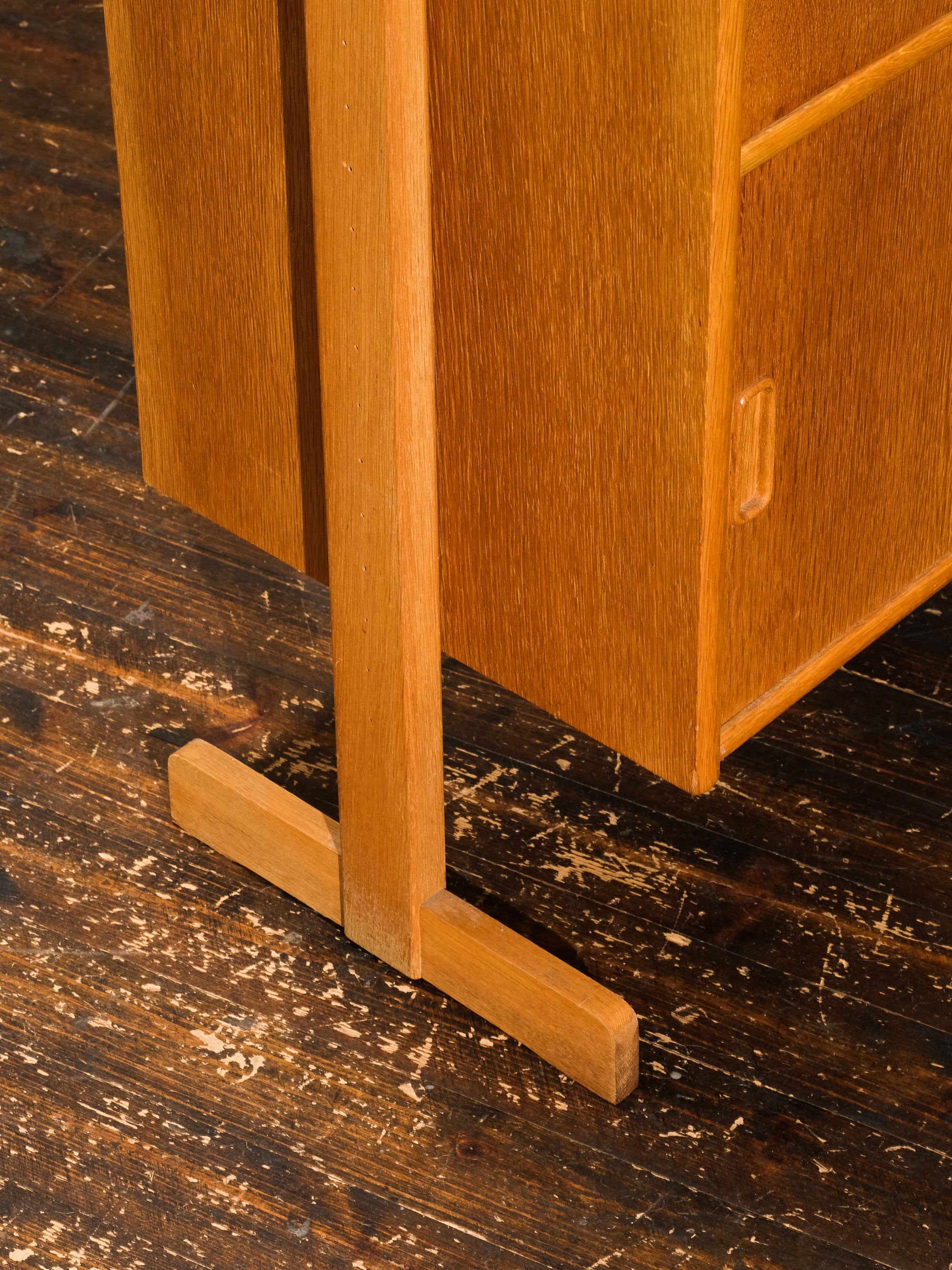Scandinavian Oak Bookshelf, 1960s