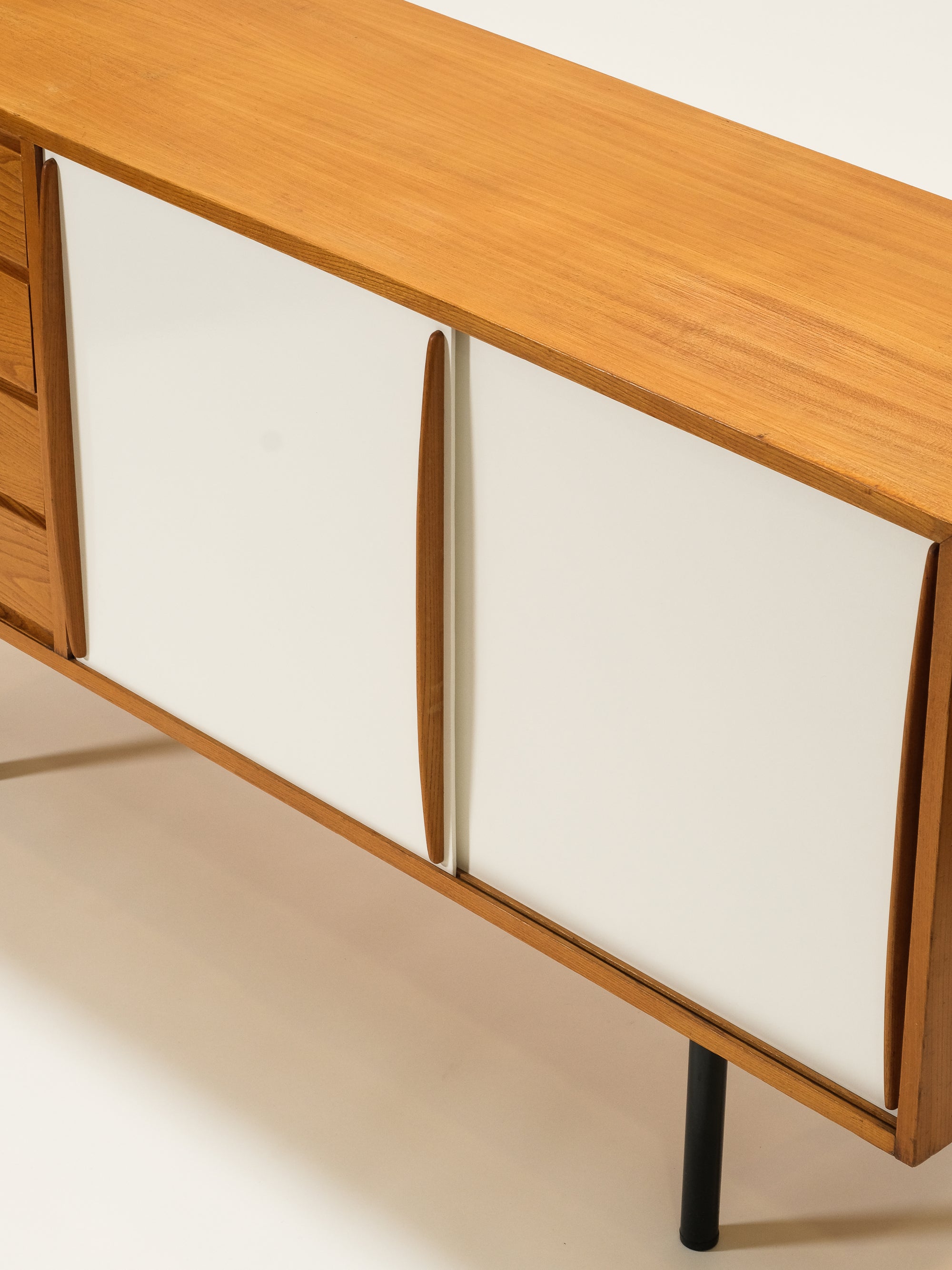 Mid-Century Elm Sideboard Model 4004 by Olli Borg for Asko, 1955