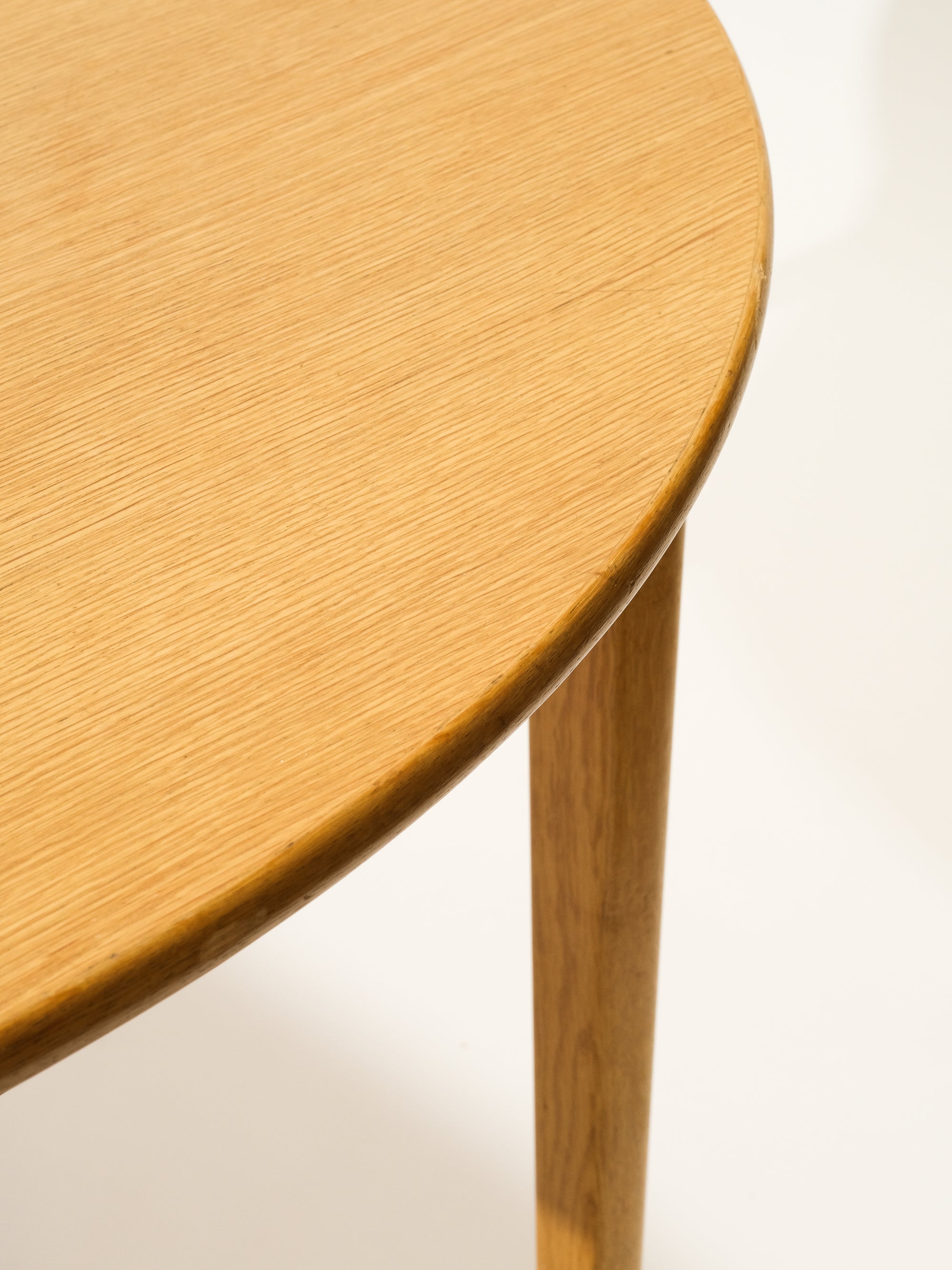 Scandinavian Mid-Century Oak Extendable Dining Table