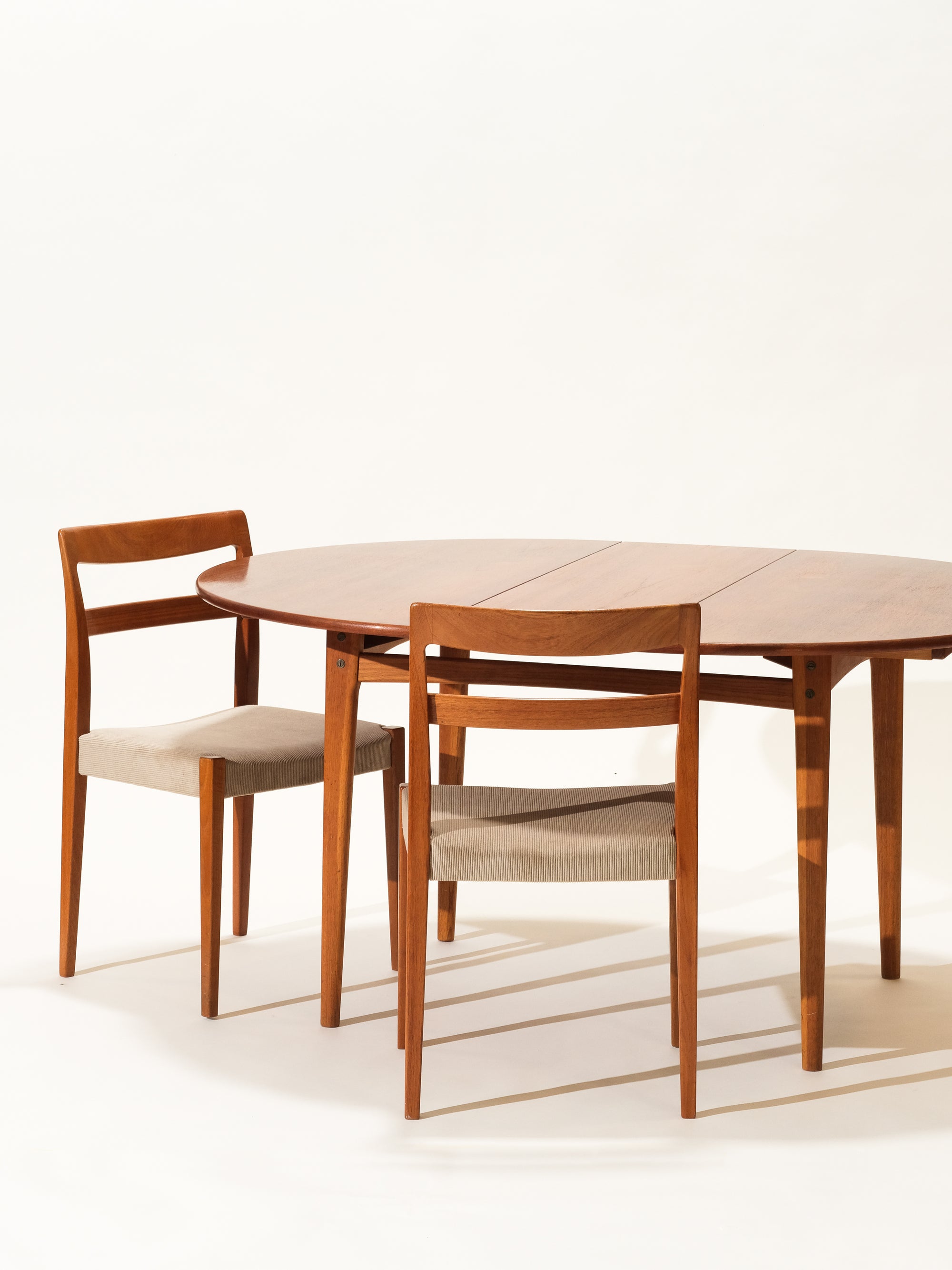 Round Teak &amp; Oak Extendable Dining Table, Sweden, 1960s