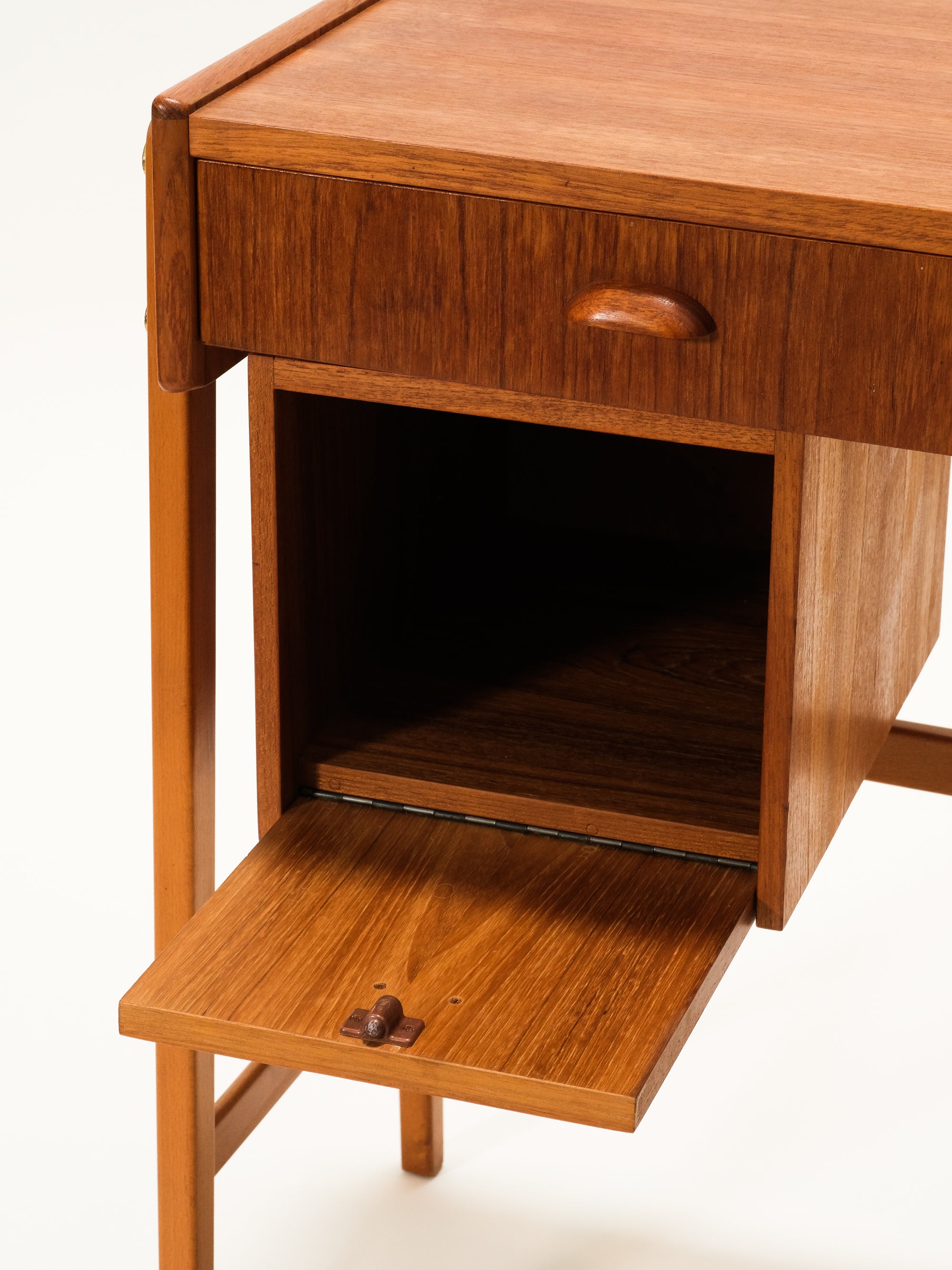 Mid-Century Modern Dressing Table with Mirror